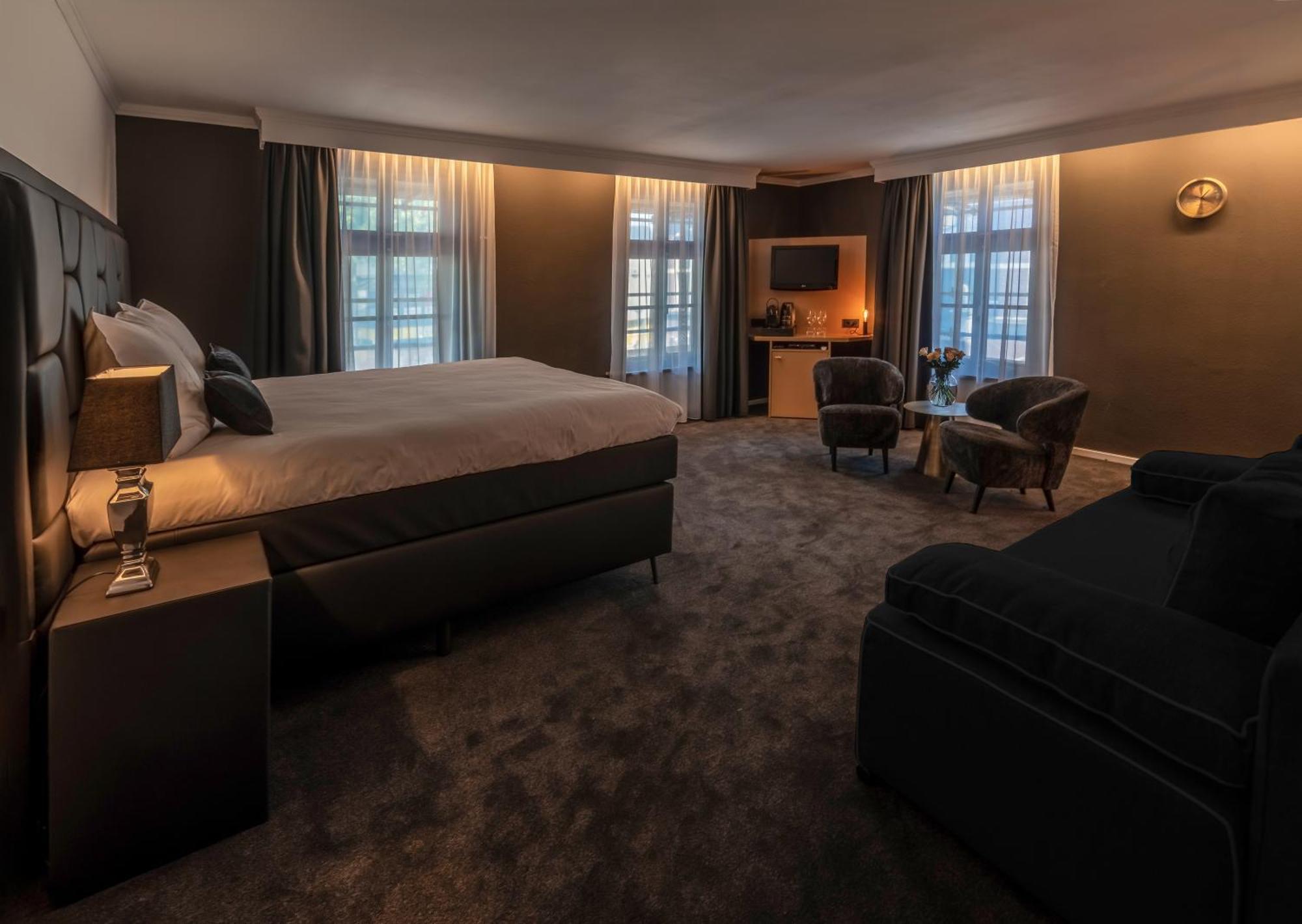 Superior Suite,1586110988:JPEG